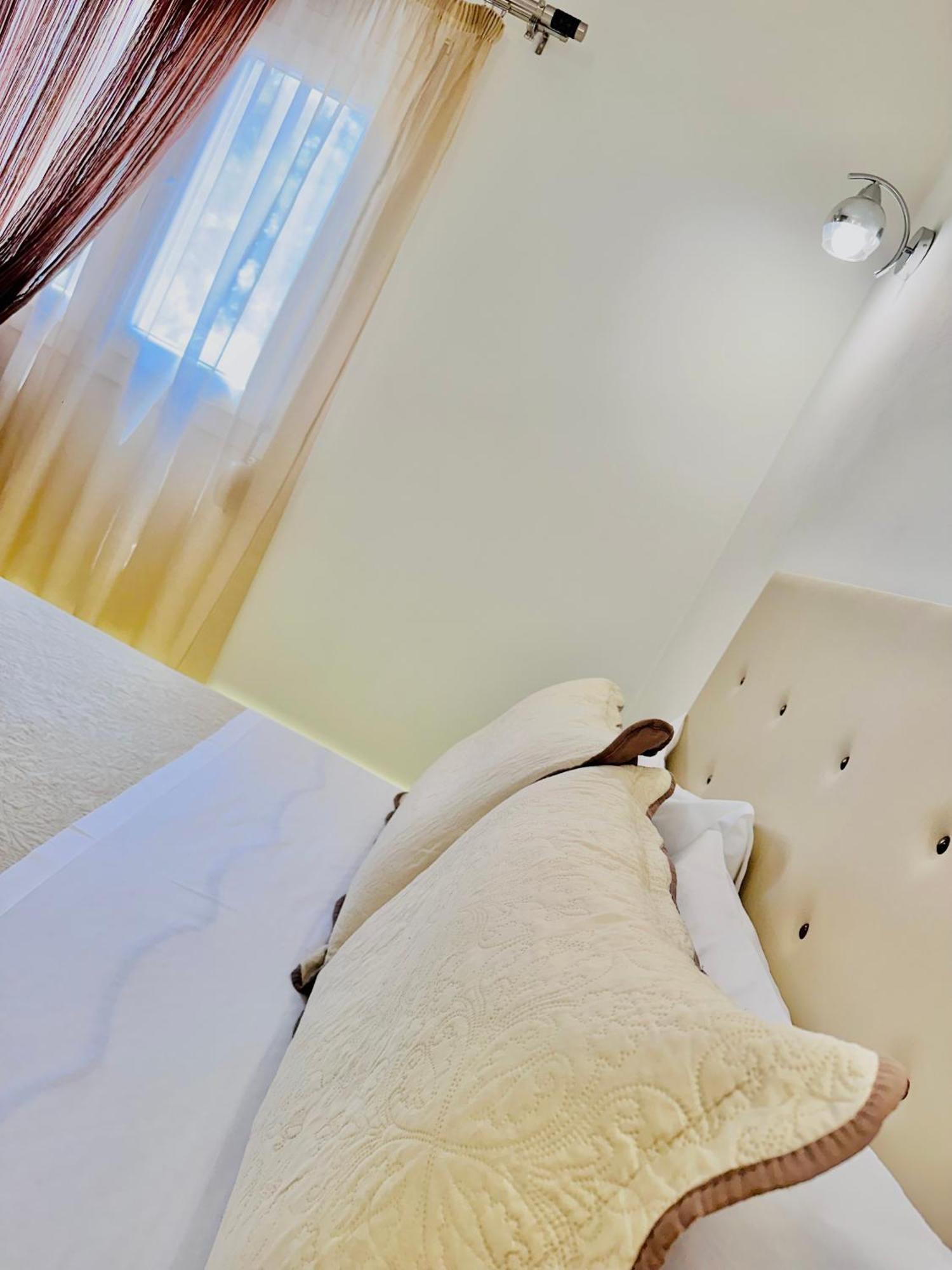 Xrysanthis Home Emporio  Ngoại thất bức ảnh